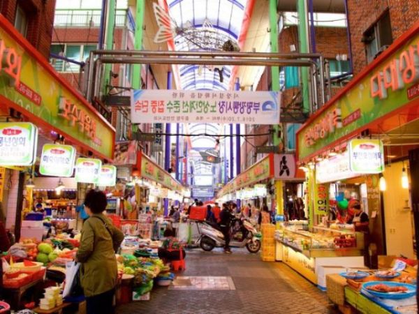 Busan Market - Top 10 Best Markets and Food Streets in South Korea